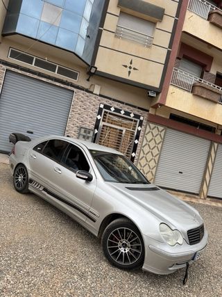 Mercedes-Benz Clase E 2001