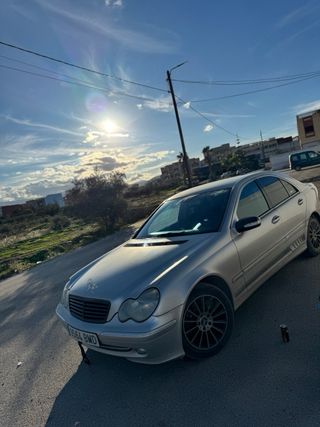 Mercedes-Benz Clase E 2001