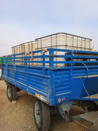 Remolque 3 depósitos no basculante con documentos