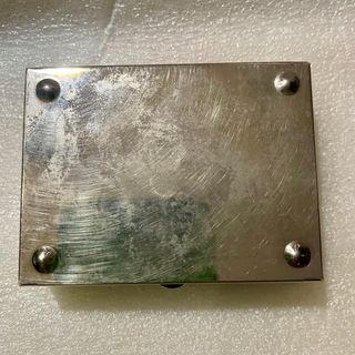 Caja joyero plateada con flores repujadas