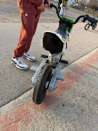 Moto de bateria Infantil Off-Road 68