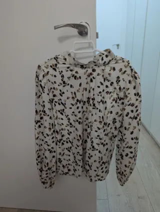 Blusa blanca estampada
