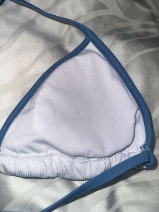 Bikini Shein blanco y azul con perla