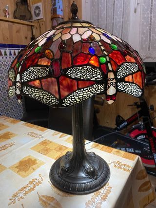 Lámpara Tiffany, libelulas Vidrio Metal