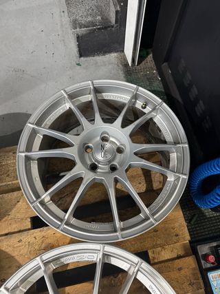 Llantas Oz Ultraleggera 17 5x100 8Jx17H2