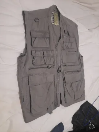 Chaleco Bosker verde multibolsillos. Talla XL.