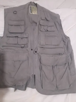 Chaleco Bosker verde multibolsillos. Talla XL.