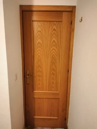 Puertas de madera macizas
