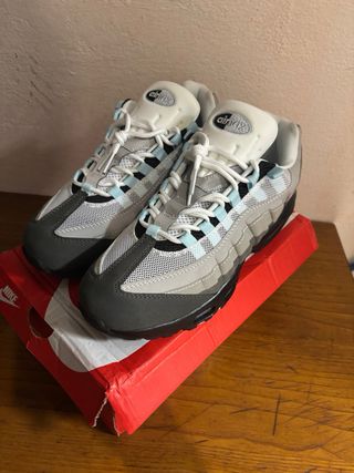 Nike Air Max 95 Grigio/Nero Taglia 43