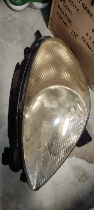 Faros Delanteros Xsara Picasso y Piloto Trasero Iz