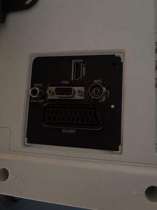 Televisor Bush con DVD Blanco