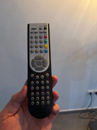 Televisor Bush con DVD Blanco