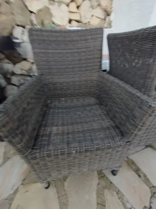 Mesa 1.60x1m y 8 Sillas