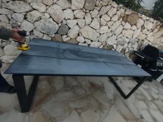 Mesa 1.60x1m y 8 Sillas