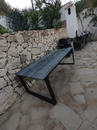 Mesa 1.60x1m y 8 Sillas