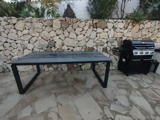 Mesa 1.60x1m y 8 Sillas