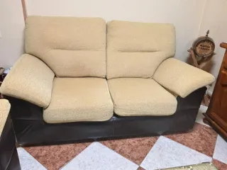 Sofá beige los 3 400 euros precio negociable