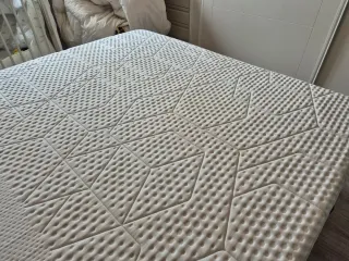 Colchón Emma 150 y Canapé madera blanco