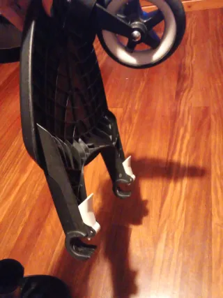 Patinete para carrito de bebé