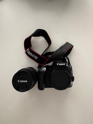 Cámara Canon EOS 250D Negra