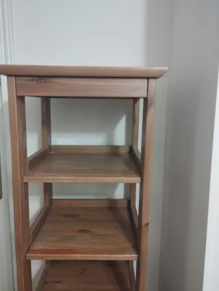 Estantería de madera Ikea