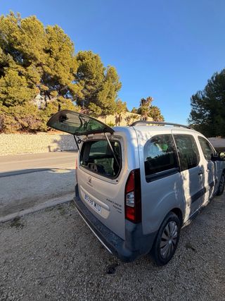 Peugeot Partner Outdoor tepee 2012