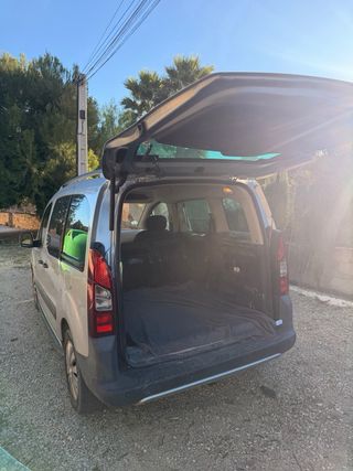 Peugeot Partner Outdoor tepee 2012