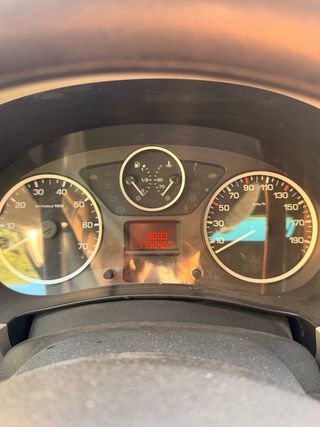 Peugeot Partner Outdoor tepee 2012