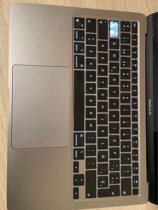 MacBook M1 Space Gray - Buen estado