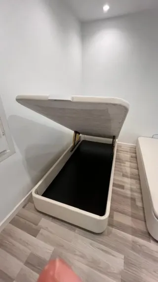 Canapé individual abatible tapizado hueso