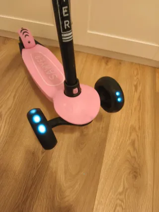 Patinete 3 Ruedas Rosa Sawyer luces led