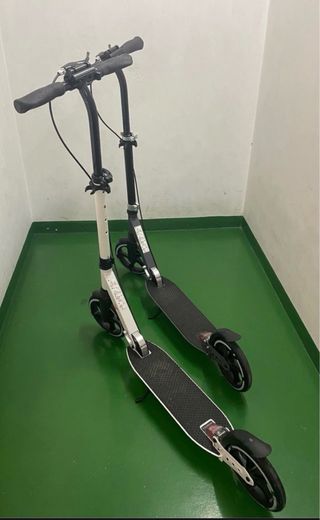 Patinete de ruedas grandes