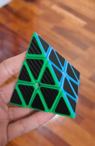 Lote de 3 Cubos de Rubik (fibra de carbono)
