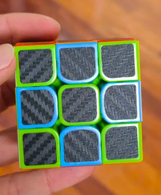 Lote de 3 Cubos de Rubik (fibra de carbono)