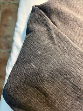 Jersey crop top gris con botones