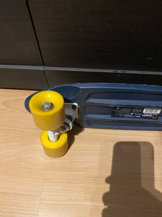 Monopatín skate azul para niños