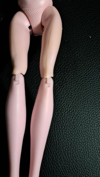 Monster High draculaura dead tired