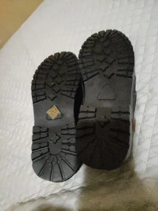 Mocasines de piel hombre negros, estilo clásico.