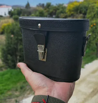 Funda soviética para prismáticos