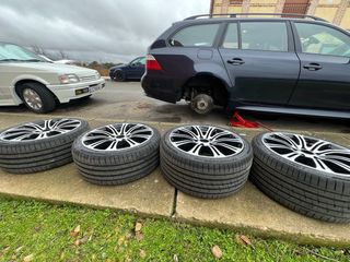 Llantas 19 pulgadas cubiertas estan nuevas