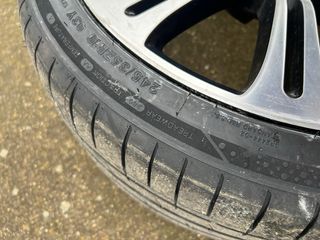 Llantas 19 pulgadas cubiertas estan nuevas