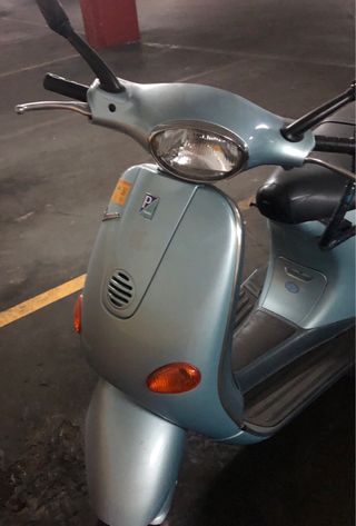 Piaggio Vespa Alpe 50cc Scooter