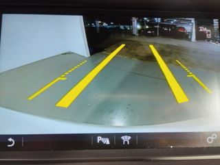 Land-Rover Discovery Sport SE AWD