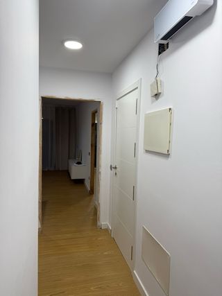 Servicios de pintura para pisos y habitaciones