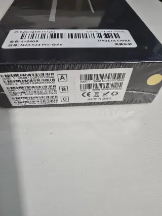 Móvil S24 Pro - Dorado Nuevo