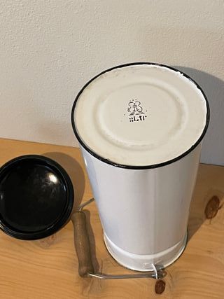 Contenitore Latte Smaltato Bianco 3Lt