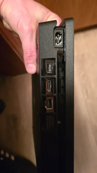 PS4 Slim 1TB Negra fw 9.00 +3 Mandos