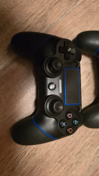 PS4 Slim 1TB Negra fw 9.00 +3 Mandos