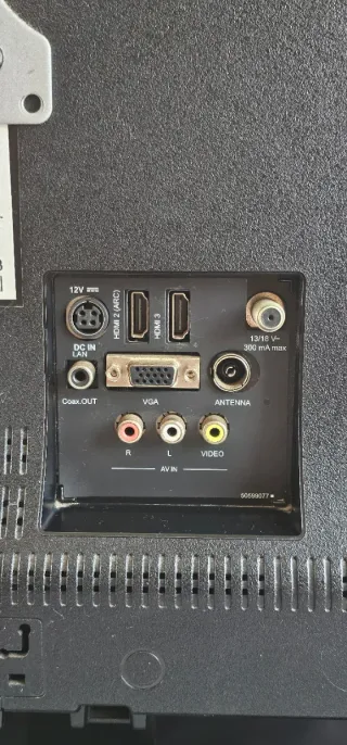 TV Nokia Smart TV 24” Android  con Brazo VESA 360°