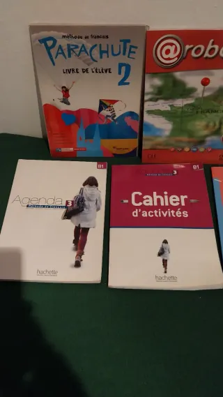 LIBROS FRANCES DE VARIAS EDITORIALES  A1 , A2 y B1